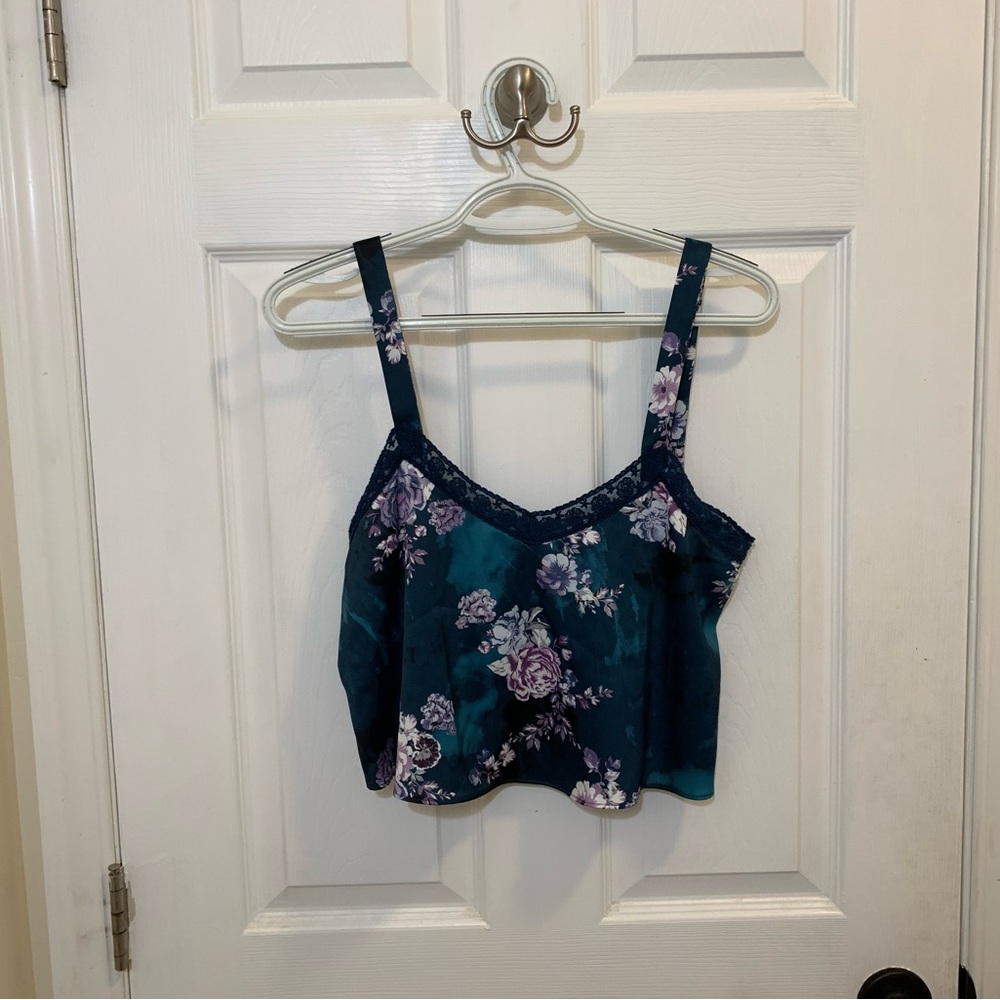 Urban outfitters cropped tank